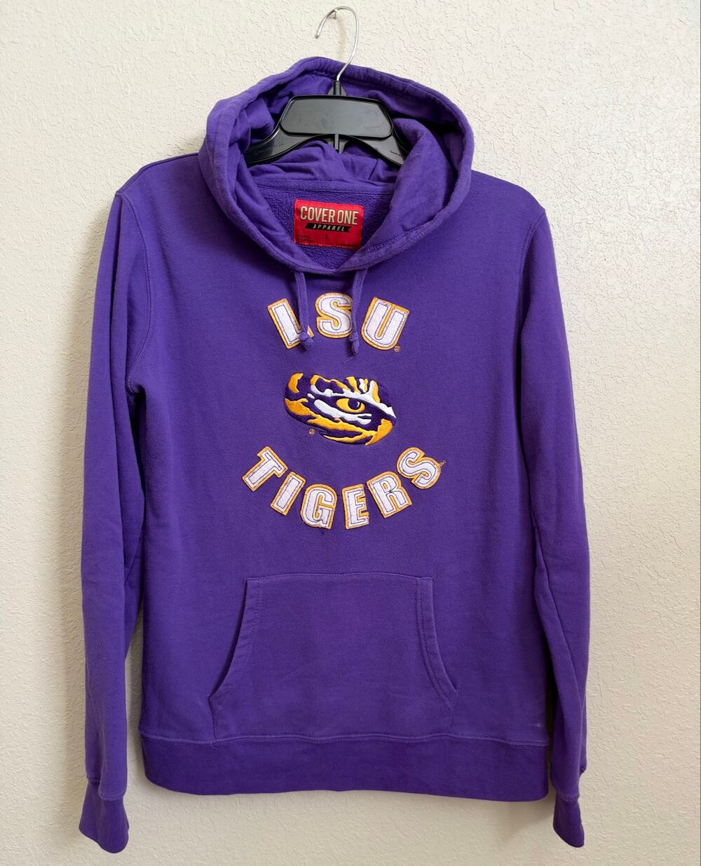 Cover One Apparel Women's LSU Sweatshirt Size Large